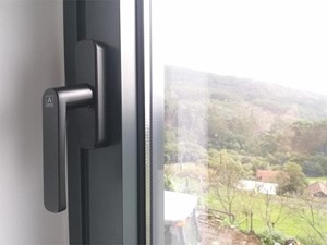 ¿Cómo evitar los ruidos del exterior en mi vivienda?
